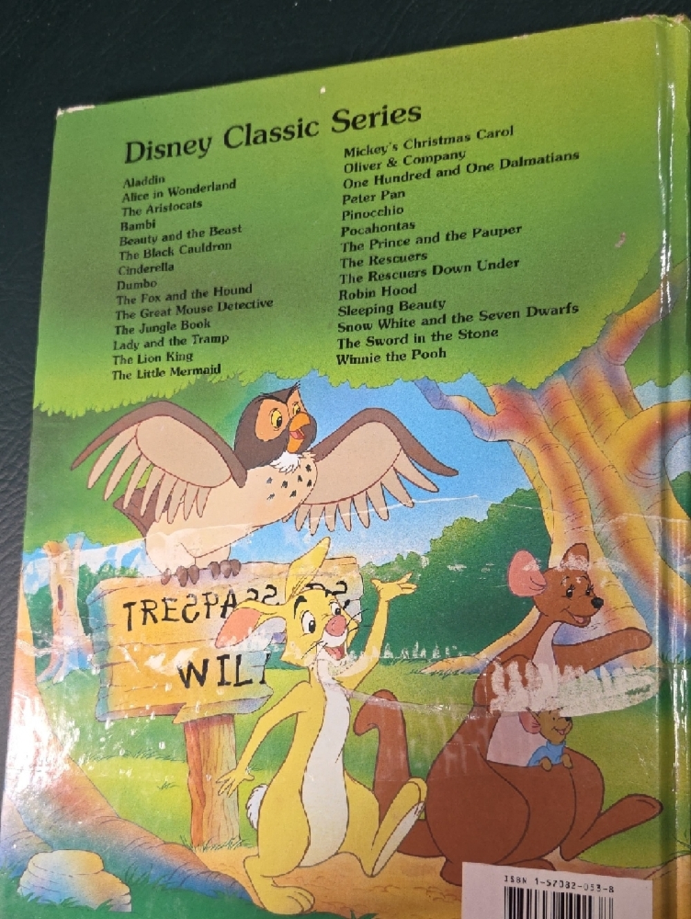 **Disney Winnie the Pooh Illustrated Cover in Blue, Yellow, Orange, Green** - Picture 4 of 6